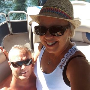 Meet your Posher, Brenda